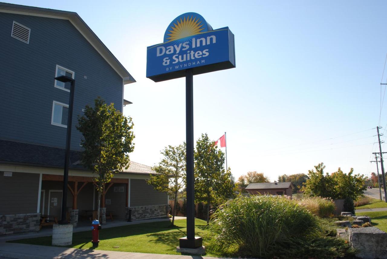 Days Inn & Suites By Wyndham Lindsay Zewnętrze zdjęcie